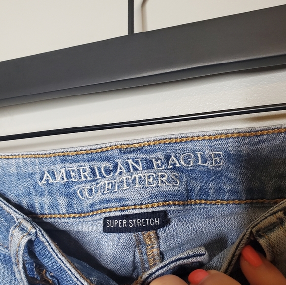 American Eagle Hi-Rise Jegging Distressed 8 Light - Picture 10 of 15